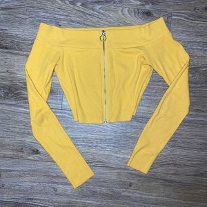 🌼 Off the shoulder Yellow zip up long sleeve
